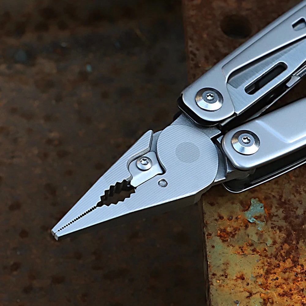STEELCORE  Alicate Tático Multiferramenta de Alta Precisão